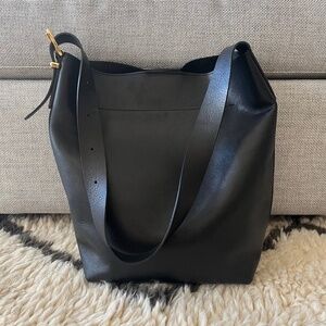 Madewell Bucket Bag - like new!